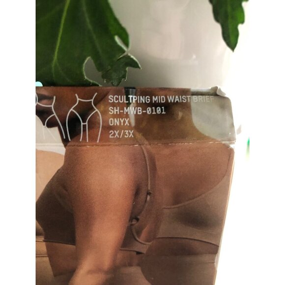New SKIMS Sculpting Mid Waist Brief Size 2X / 3X ONYX - Picture 2 of 7